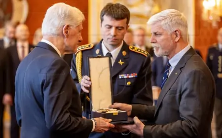 Bill Clinton branio odluku o širenju NATO-a 1999.