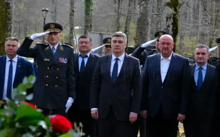 Predsjednik Milanović odao počast Josipu Joviću