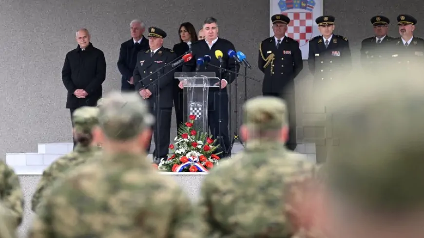 Milanović ročnicima HV-a: Vaša temeljna dužnost je obrana Domovine i njenih granica