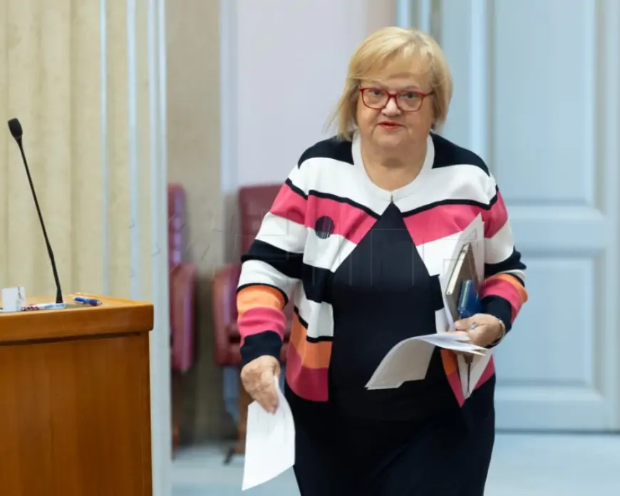 Mrak Taritaš (GLAS) : Plenković nasilno organizira prisegnu Turudića, panično se boji