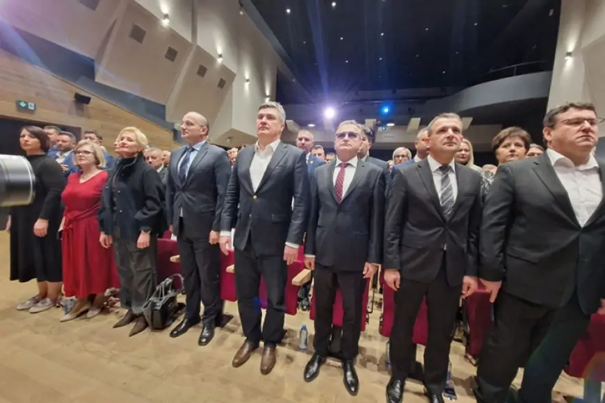 Na svečanu sjednicu Gradskog vijeća Ludbrega stigao i predsjednik Milanović