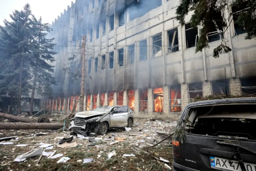 Ruski raketni napad na Kijev, deset ozlijeđenih