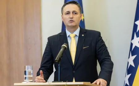 BEĆIROVIĆ POTVRDIO DA SE UN-u PRIPREMA REZOLUCIJA O SREBRENICI, OPTUŽUJE VUČIĆA