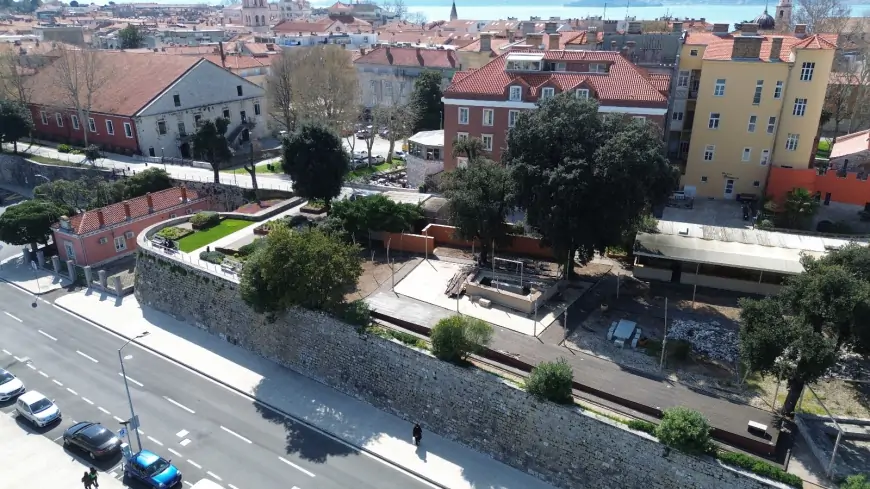 ZADAR: USKOČKI OPTUŽENIK HDZ-ov LOPOV RUJE BAGERIMA PO ZADARSKIM BEDEMIMA
