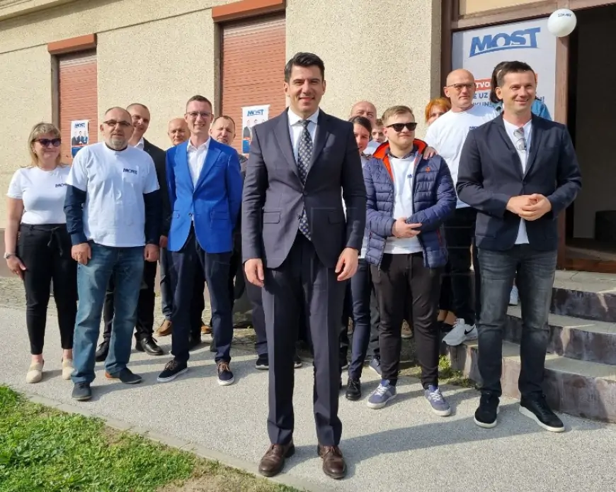 GRMOJA (MOST): KAD POSTANEM PREMIJER, ZNAT ĆE SE DA POSTOJE DVA RODA- MUŠKI I ŽENSKI