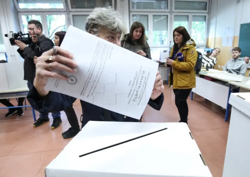 IZBORI: GRAĐANI BEZ VAŽEĆE OSOBNE ISKAZNICE MOGU GLASOVATI TZV. PLAVOM POTVRDOM