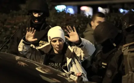 "TEŠKI CSI U SPLITU": BRAT FILIPA ZAVADLAVA OPLJAČKAO KLADIONICU PA S ORUŽJEM TRČAO ZA DJELATNICOM?