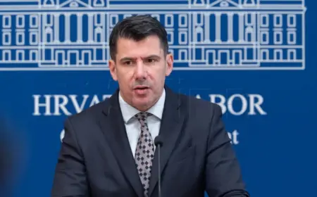 GRMOJA TRAŽI SJEDNICU ODBORA ZA OKOLIŠ I REAKCIJU VLADE NA POŽAR U ZAPREŠIĆU