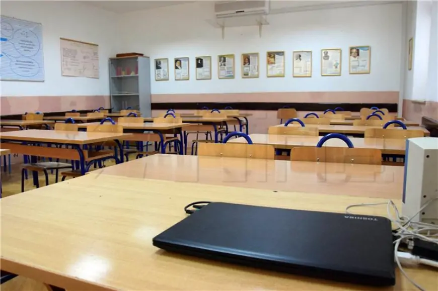 ISPITIMA IZ FRANCUSKOG I GRČKOG JEZIKA POČINJE PISANJE DRŽAVNE MATURE