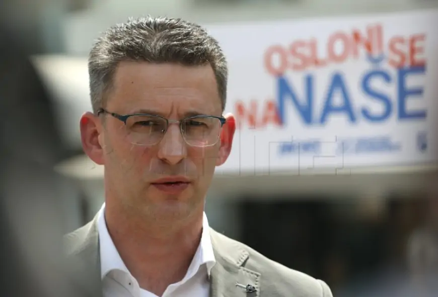 PETROV U SPLITU: SVE VIŠE POTPISA ZA INICIJATIVU 'KRŠĆANSKA BAŠTINA'