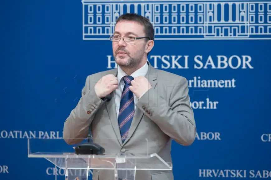 BAUK (SDP) PITA KAD ĆE SE U REGISTAR NEMATERIJALNE BAŠTINE UPISATI PARTIZANSKE PJESME