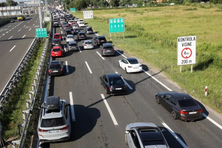 HAK: POJAČAN PROMET U SMJERU UNUTRAŠNJOSTI, KOLONE NA DIONICAMA A1
