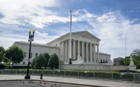 BIDEN PREDLAŽE DA SE MANDAT SUDACA VRHOVNOG SUDA OGRANIČI NA 18 GODINA