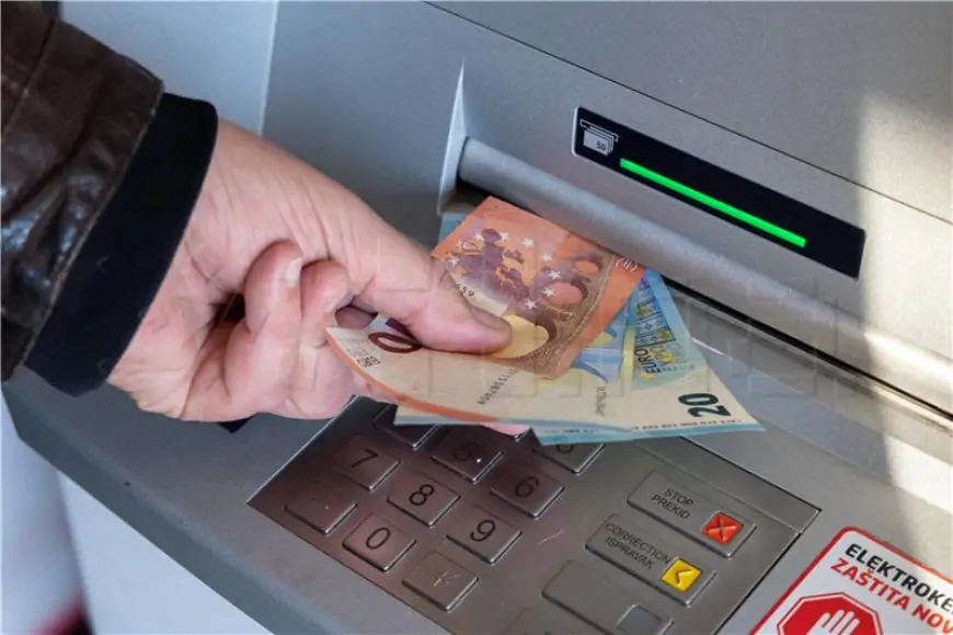 IZBORNE FINANCIJE: NEKIM STRANKAMA 'SJEDAJU' NAKNADE, NEKE NA ČEKANJU