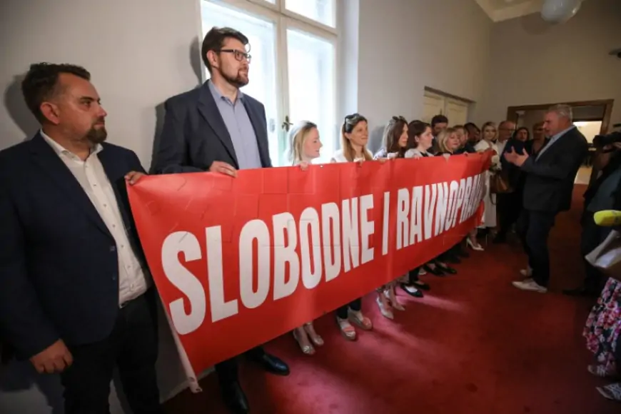 PROSVJED SDP-ovaca UOČI OKRUGLOG STOLA DOMOVINSKOG POKRETA I UDRUGE "U IME OBITELJI"