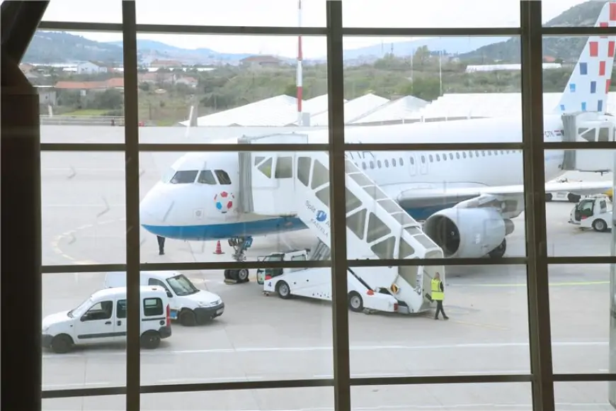 SPLITSKU ZRAČNU LUKU NAPALI HAKERI AKIRA