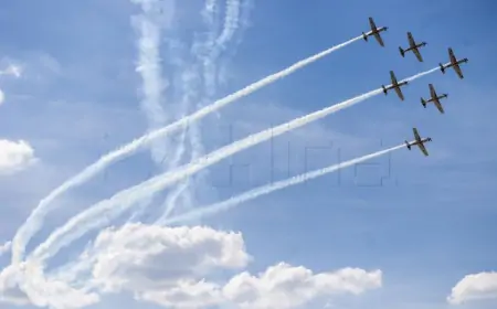 AKROBATSKA GRUPA "KRILA OLUJE" NASTUPA U OPUZENU