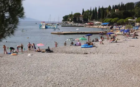 NA PLAŽI IČIĆI ZABRANJENO KUPANJE, MORE NA OSTALIM PLAŽAMA UGLAVNOM IZVRSNE KAKVOĆE