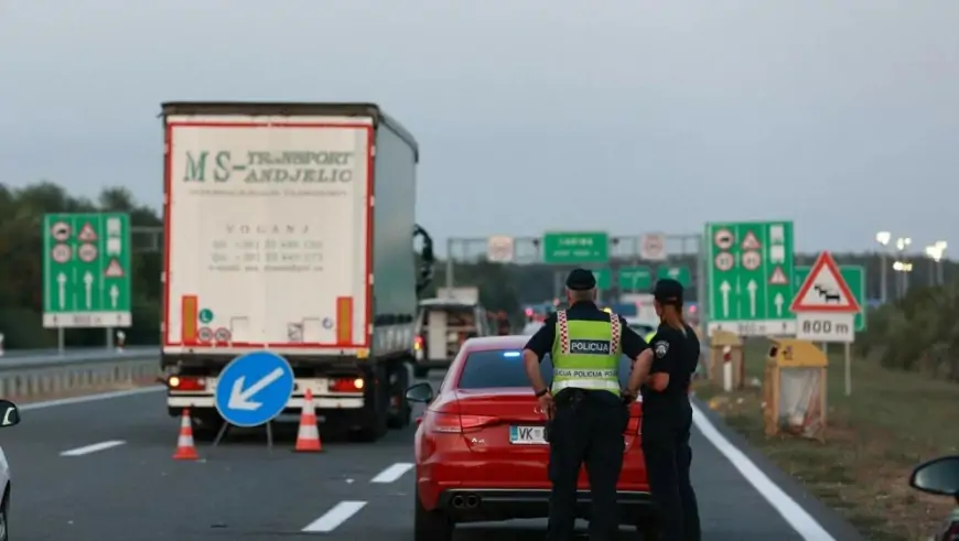PREMINULA POLICAJKA KOJA JE MOTOROM NA AUTOCESTI NALETJELA NA PJEŠAKA