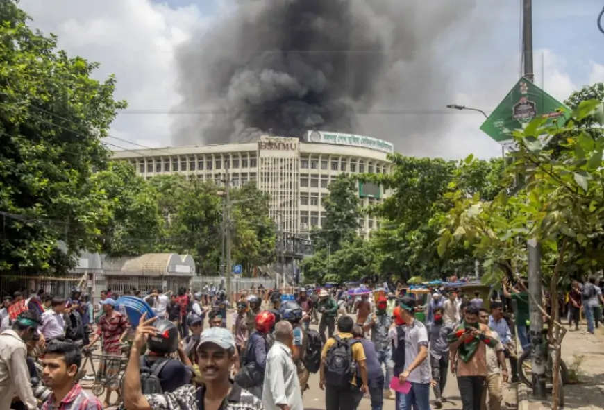 NAJMANJE 73 POGINULIH U SUKOBIMA U BANGLADEŠU, UVEDEN POLICIJSKI SAT