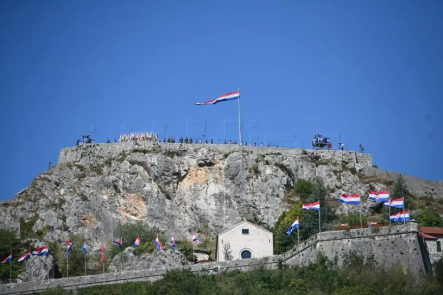 VRO OLUJA: ZAVRŠILA SREDIŠNJA SVEČANOST U KNINU