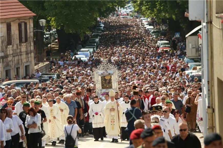 SINJ SPREMAN ZA BLAGDAN VELIKE GOSPE I TISUĆE HODOČASNIKA