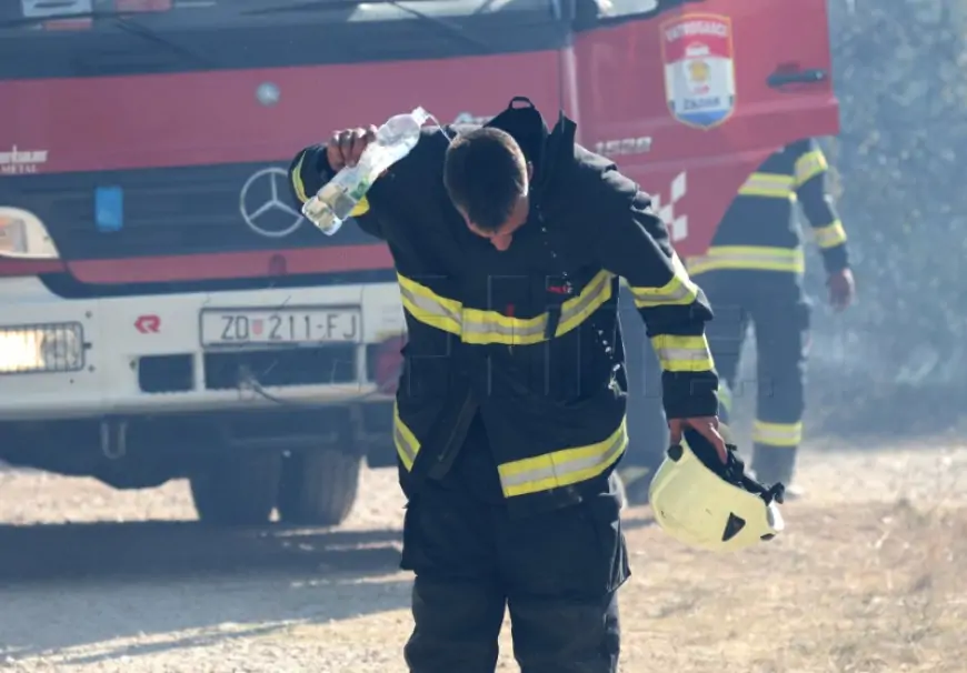 POŽAR PLANUO I KOD OBROVCA, GASE DVA AIR TRACTORA