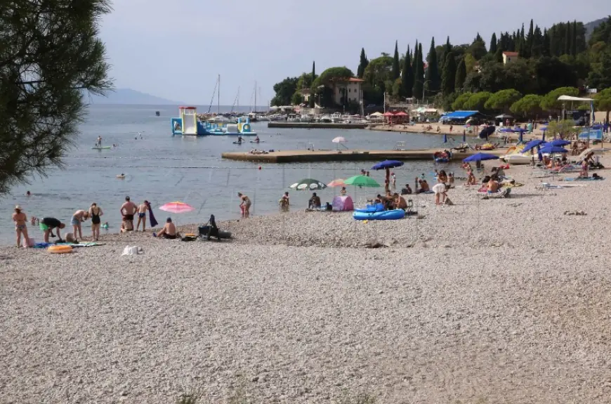 NA PLAŽI IČIĆI ZABRANJENO KUPANJE, MORE NA OSTALIM PLAŽAMA UGLAVNOM IZVRSNE KAKVOĆE