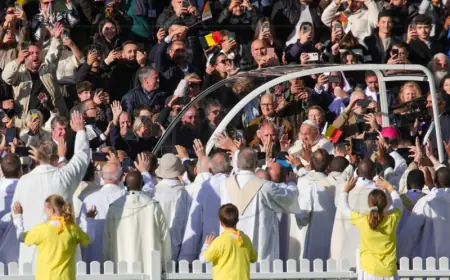 PAPA POZVAO NA PREKID VATRE NA BLISKOM ISTOKU