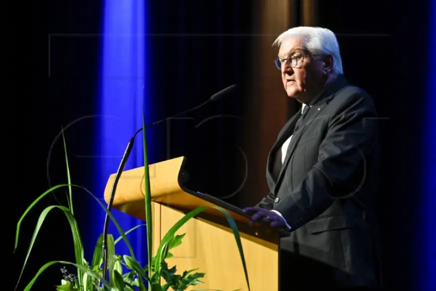 NJEMAČKI PREDSJEDNIK NA KOMEMORACIJIU SOLINGENU POZVAO NA STROŽU KONTROLU MIGRACIJA