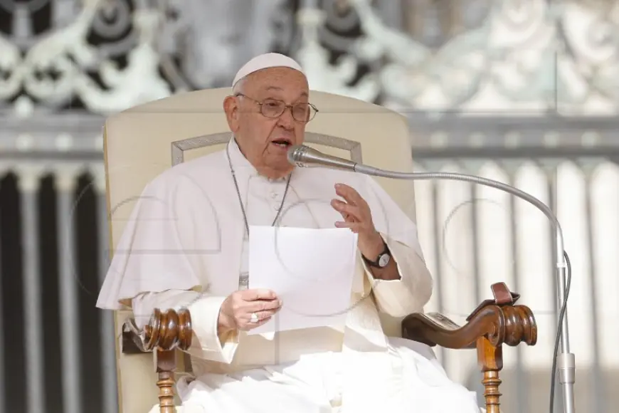 PAPA FRANJO NAZVAO ZRAČNE NAPADE NA LIBANON "NEPRIHVATLJIVIMA"