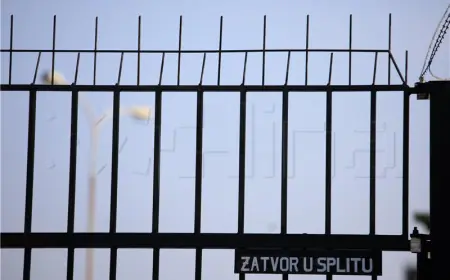 SPLIĆANIN KOJI JE DIVLJAO NA NEPALCE I INDIJCE ISPRED McDONALDSA ZAVRŠIO U ZATVORU