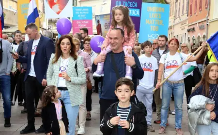 HOD ZA ŽIVOT U RIJECI; NA KORZU I PROSVJEDNE AKTIVISTICE