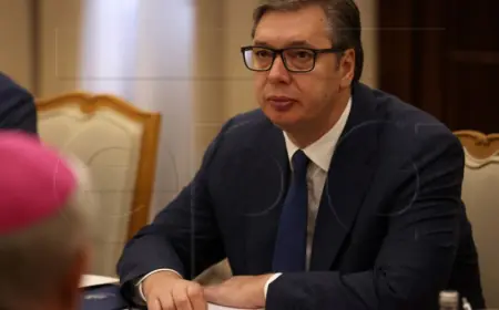 VUČIĆ PUTINU IZRAZIO NADU DA SRBIJA NEĆE UVESTI SANKCIJE RUSIJI
