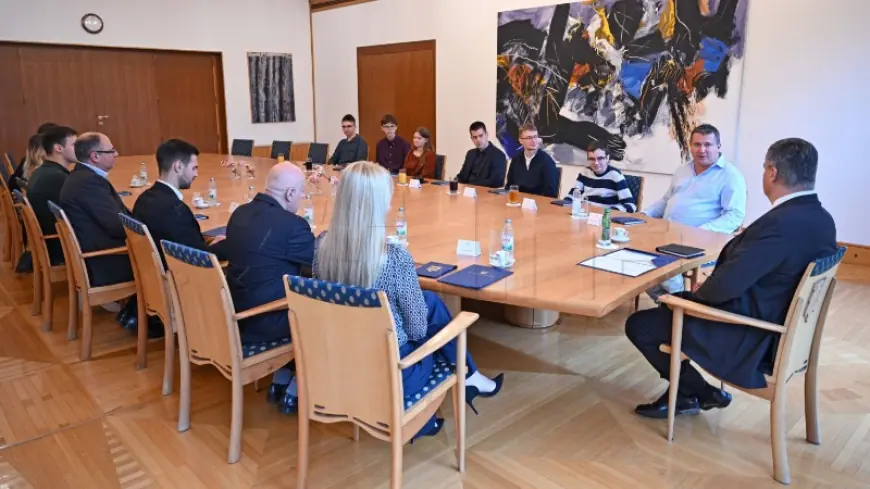 MILANOVIĆ ČESTITAO USPJEŠNIM MLADIM INFORMATIČARIMA NA MEĐUNAODNIM NATJECANJIMA
