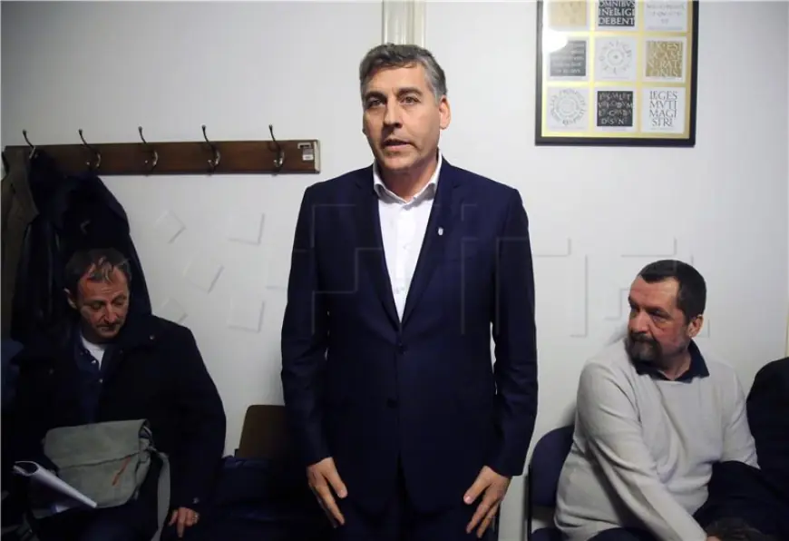 BANDIĆEVOM TJELOHRANITELJU TRI GODINE ZATVORA ZBOG IZVLAČENJA GRADSKOG NOVCA