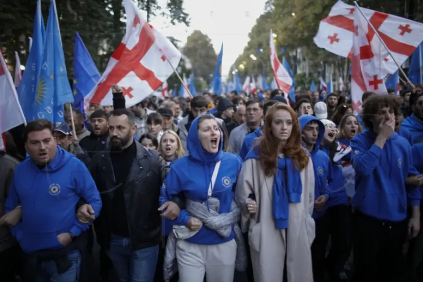 GRUZIJA NA PARLAMENTARNIM IZBORIMA BIRA IZMEĐU RUSIJE I ZAPADA