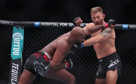 JONES NOKAUTIRAO MIOČIĆA