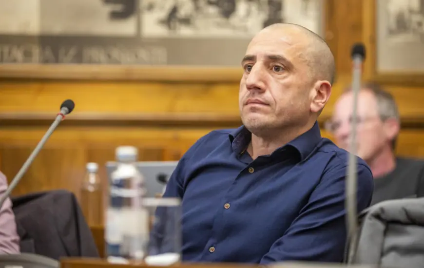 PULA: VIJEĆNIK BITERI STAVIO MANDAT U MIROVANJE