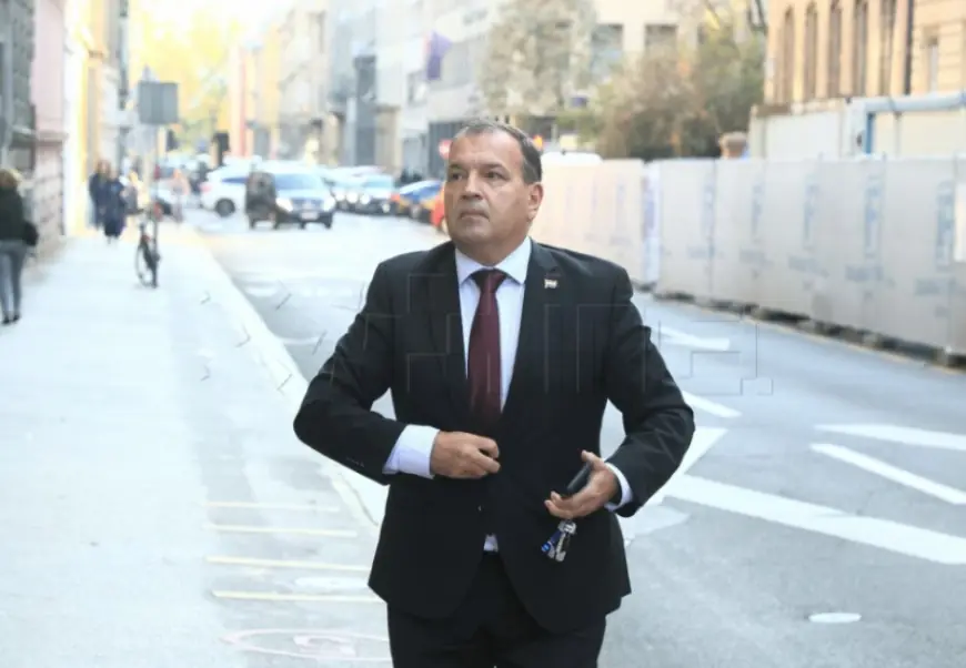 ZBOG BEROŠA ODGOĐENI PREGOVORI VLADAJUĆIH I OPORBE O USTAVNIM SUCIMA