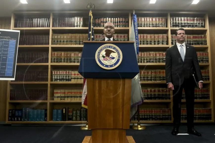 NAJVIŠI TUŽITELJ MANHATTANA PODNOSI OSTAVKU UOČI TRUMPOVE INAUGURACIJE