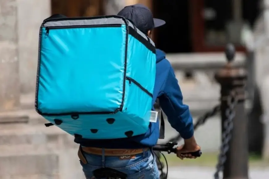 MLADIĆI U ZAGREBU NARUČILI HRANU, STRANOG RADNIKA DOČEKALI U MRAKU I PRETUKLI GA