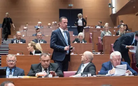 SABOR: RASPRAVA O OPOZIVU VLADE POČELA MEĐUSOBNIM OSOBNIM UVREDAMA