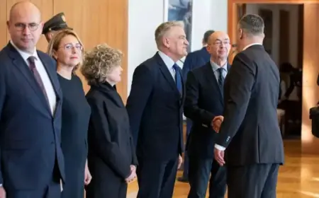 MILANOVIĆ SUCIMA: ČUVAJTE USTAVNI POREDAK; ABRAMOVIĆ: SVJESNI SMO ODGOVORNOSTI