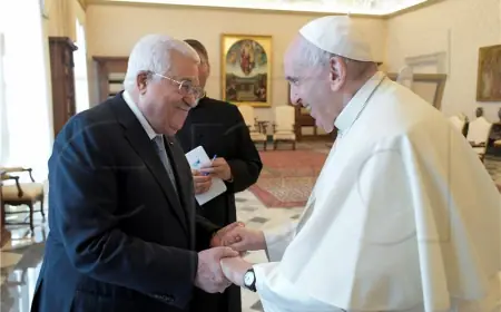 PAPA SE U VATIKANU SASTAO S PALESTINSKIM PREDSJEDNIKOM ABASOM