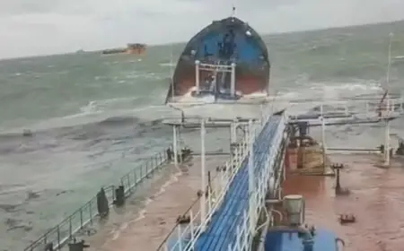 TEŠKO OŠTEĆENI RUSKI TANKERI PREVOZILI 62.000 BARELA NAFTNIH DERIVATA