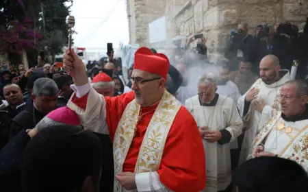 KRENULA BOŽIĆNA PROCESIJA PREMA BETLEHEMU, ZASJENJENA RATOM U GAZI