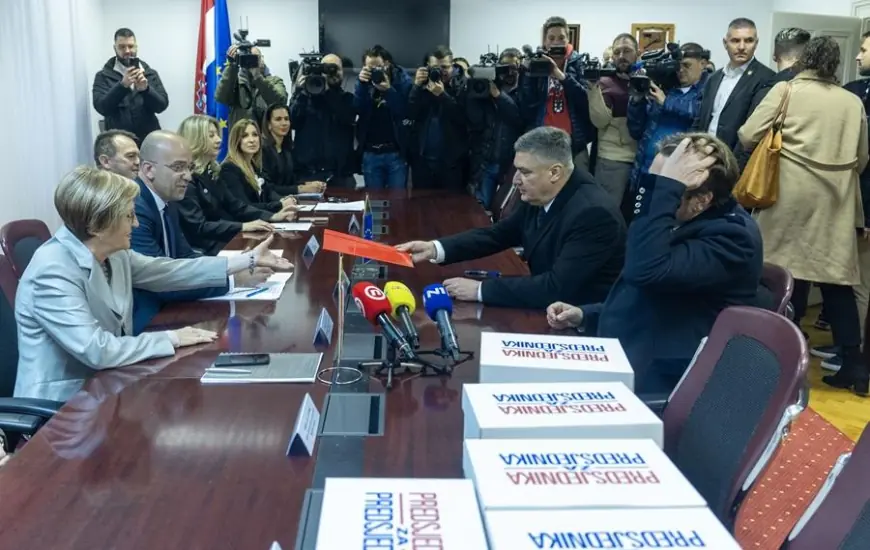 PREDSJEDNIK MILANOVIĆ PRIKUPIO 45 833 POTPISA ZA NOVU KANDIDATURU