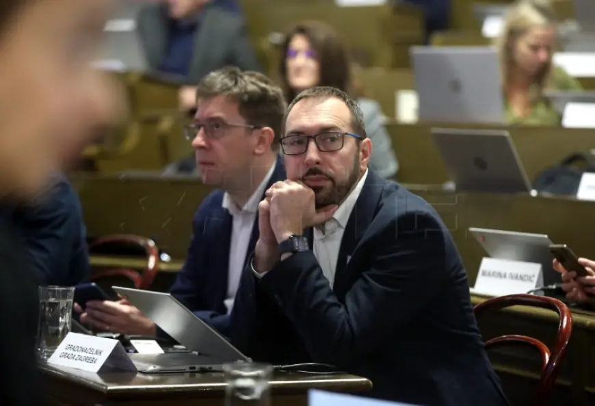 OPORBA U GRADSKOJ SKUPŠTINI PROZVALA TOMAŠEVIĆA ZA NEFUNKCIONIRANJE KOMUNALNE USLUGE