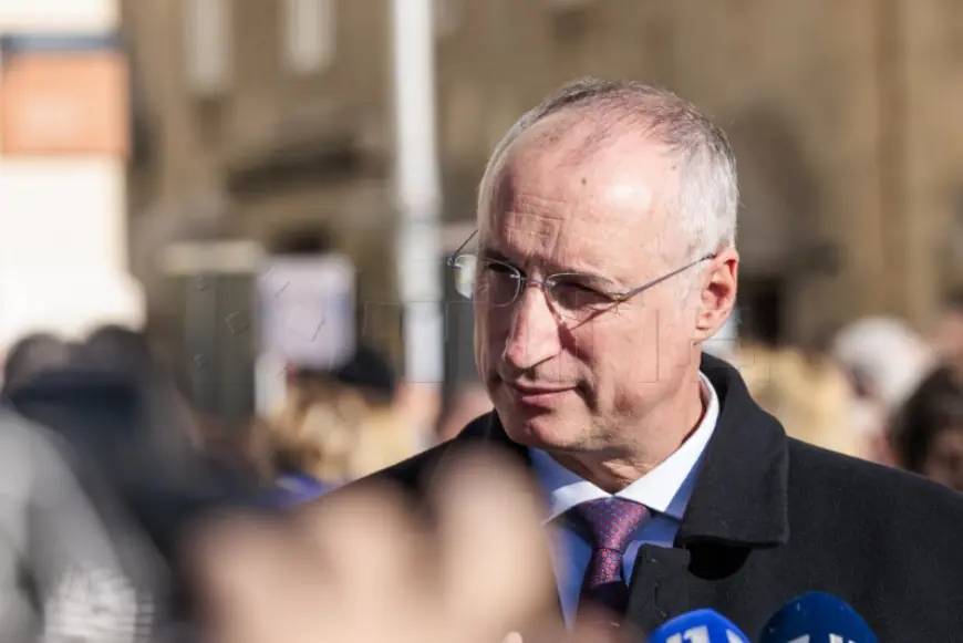 SPLIT: PULJAK PROZVAO ŠUTU DA ISMIJAVA SIMBOLE BOŽIĆA
